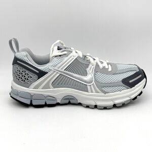 Nike Vomero 5 Platinum Metallic Shoes Sz 4Y / 5.5 W Gray White New HF6998-002